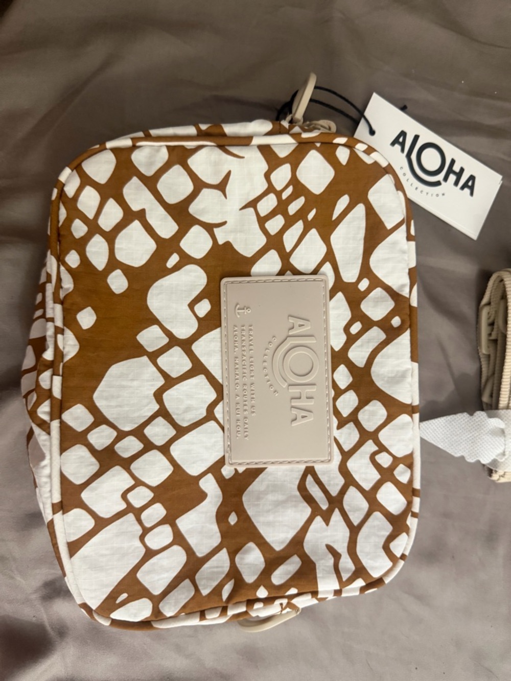 ALOHA Collection textile crossbody bag - Picture 2 of 4